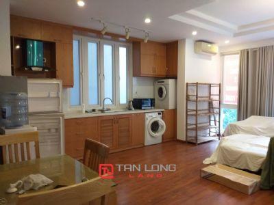 Cho thuê căn hộ dịch vụ mặt phố Tô Ngọc Vân, Tây Hồ, Hà Nội (bao phí dịch vụ)
